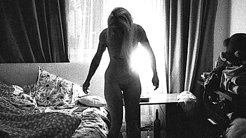 Pic: Ilinca Manolache in Do Not Expect Too Much from the End of the World (2023)