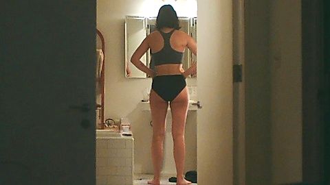 Pic: Courtney Eaton in Parachute (2024)