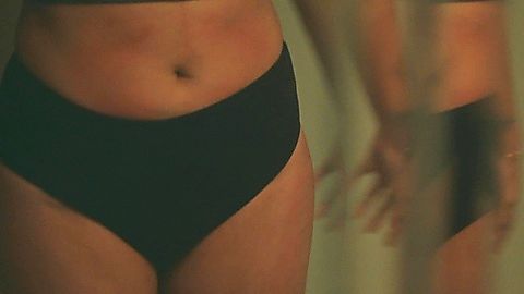 Pic: Courtney Eaton in Parachute (2024)