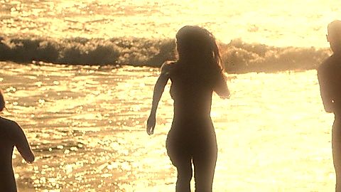 Pic: Brooke Shields in Mother of the Bride (2024)