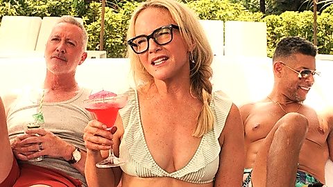 Pic: Rachael Harris in Mother of the Bride (2024)