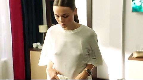 Pic: Angelina Strechina in Sisters (2021)