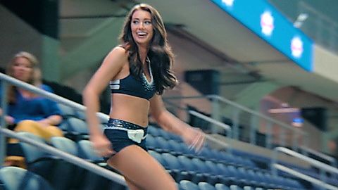 Pic: Kelcey Wetterberg in AMERICA'S SWEETHEARTS: Dallas Cowboys Cheerleaders (2024)