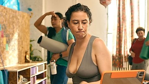 Pic: Ilana Glazer in Babes (2024)