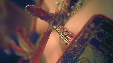 Pic: Clarisse Lhoni-Botte in The Serpent Queen (2022)