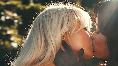 Pic: Sabrina Carpenter in Taste (2024)