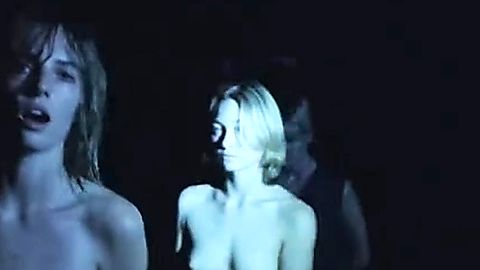 Pic: Christina Leonardi in Thérèse (2022)