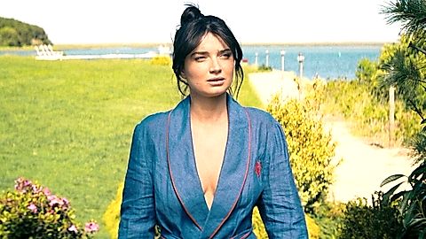 Pic: Eve Hewson in The Perfect Couple (2024)