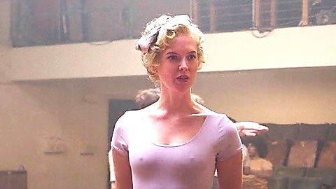 Pic: Rosy McEwen in Apartment 7A (2024)