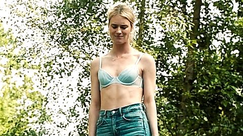 Pic: Mackenzie Davis in Speak No Evil (2024)