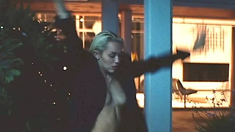 Pic: Miley Cyrus in Flowers (2023)