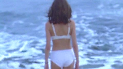 Pic: Léonie Dahan-Lamort in Island and Mainland (2019)