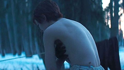 Pic: Esme Creed-Miles in The Thicket (2024)