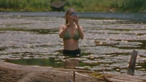 Pic: Sara Montpetit in Falcon Lake (2022)