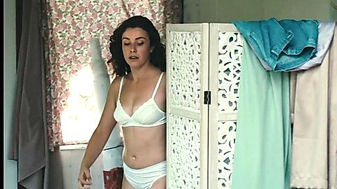Pic: Alexia Hébrard in Let Me Go (2023)
