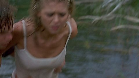 Pic: Tara Reid in Devil's Pond (2003)