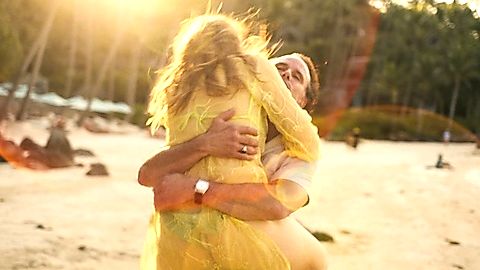 Pic: Aimée-Lou Wood in The White Lotus (2021)