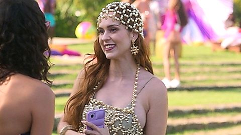 Pic: Sophia Abrahão in Benefits with Friends (2024)