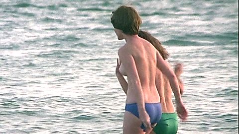 Pic: Lynn Hastings in Cheerleaders Beach Party (1978)