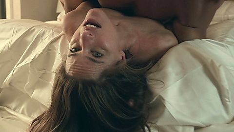 Pic: Amanda Peet in Your Friends & Neighbors (2025)