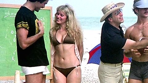 Pic: Shoshana Ascher in Cheerleaders Beach Party (1978)
