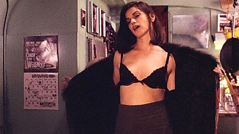 Pic: Linda Fiorentino in Acting on Impulse (1993)