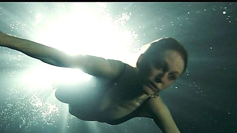 Pic: Julianne Moore in Echo Valley (2025)