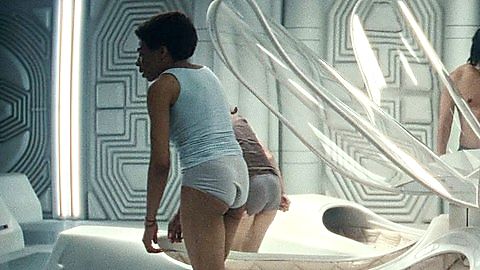 Pic: Karen Aldridge in Alien: Earth (2025)