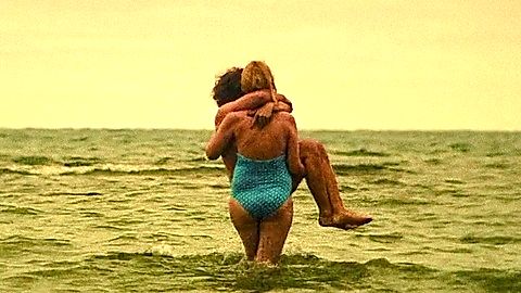 Pic: Grace Glowicki in Honey Bunch (2025)