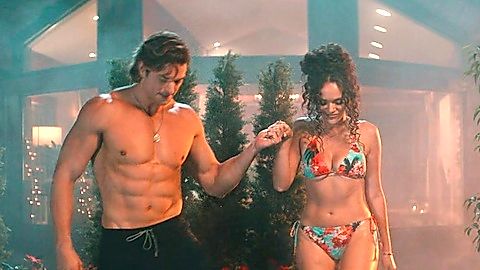 Pic: Madison Pettis in The Wrong Paris (2025)