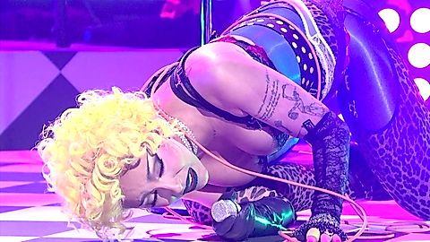 Pic: Doja Cat in Saturday Night Live (1975)
