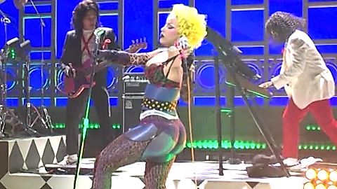 Pic: Doja Cat in Saturday Night Live (1975)