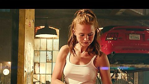 Pic: Madelaine Petsch in Maintenance Required (2025)