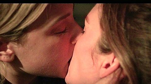 Pic: Lili Reinhart in Hal & Harper (2025)