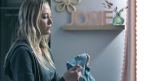 Pic: Maika Monroe in The Hand That Rocks the Cradle (2025)