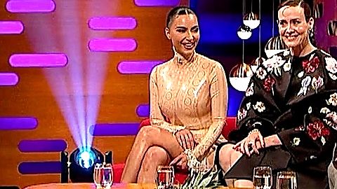 Pic: Kim Kardashian in The Graham Norton Show (2007)