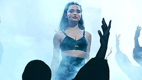 Pic: Rachel Zegler in The Graham Norton Show (2007)