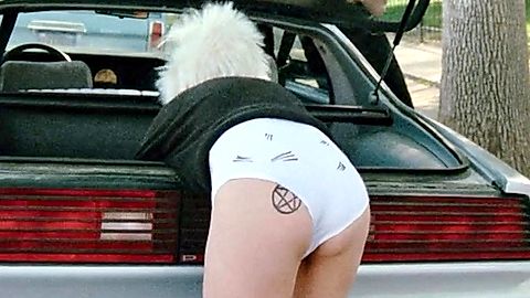 Pic: Jeanna Fine in Hack-O-Lantern (1988)