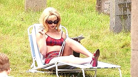 Pic: Annie Hamilton in Wake Up Dead Man: A Knives Out Mystery (2025)