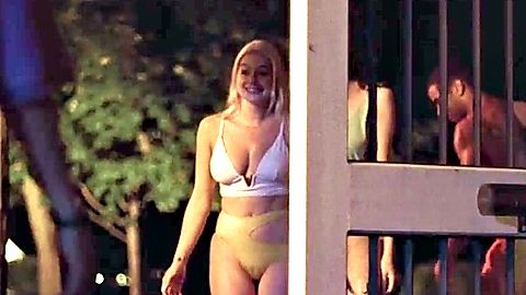 Pic: Ariel Winter in Pools (2025)