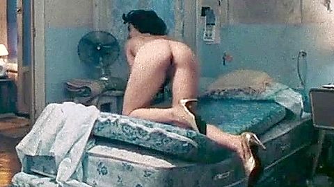 Pic: María León in Silence (2025)