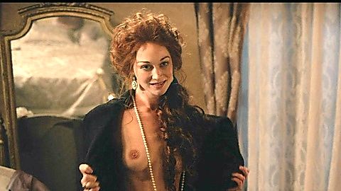 Pic: Hannah James in The Gray House (2026)