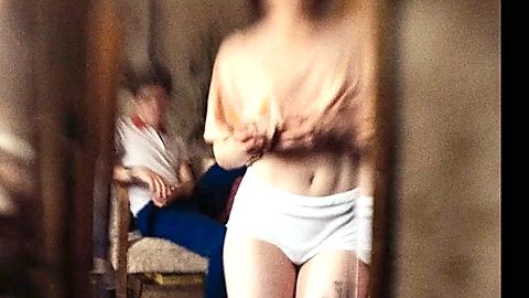 Pic: Lena Urzendowsky in Sound of Falling (2025)