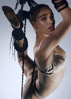 Title: FKA Twigs - Pendulum (2015)